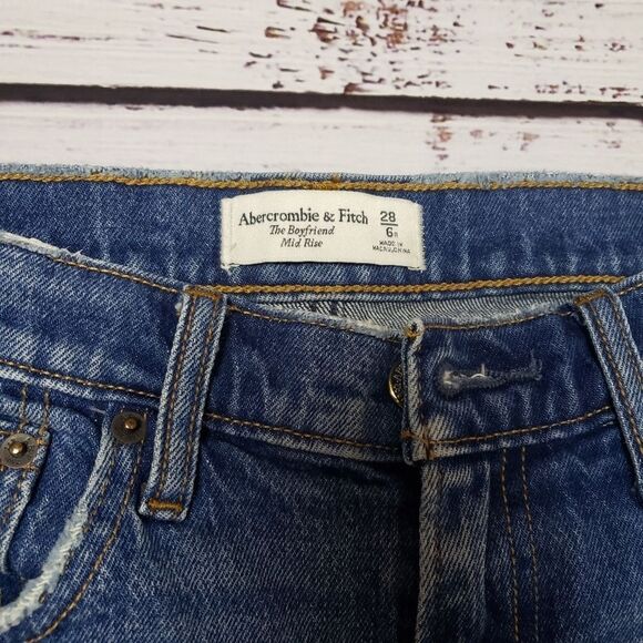Abercrombie & Fitch The Boyfriend Mid Rise Distressed Jeans Size 28 / 6R A&F - Picture 4 of 12